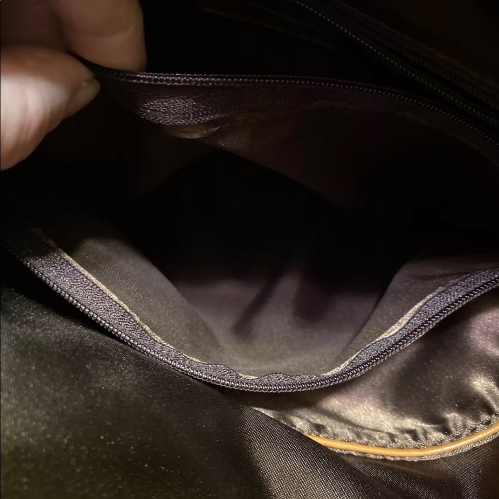 Heshe Convertible Tan Leather Backpack or Shoulder Bag - Picture 10 of 11